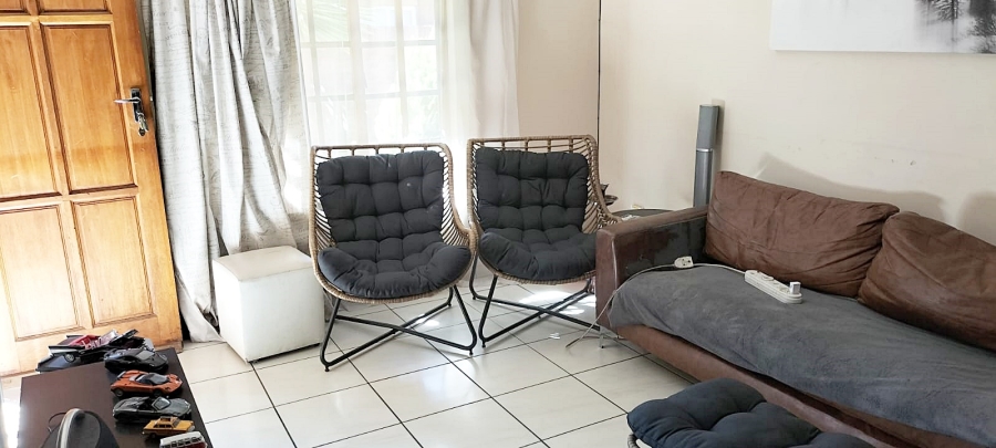2 Bedroom Property for Sale in Langenhovenpark Free State